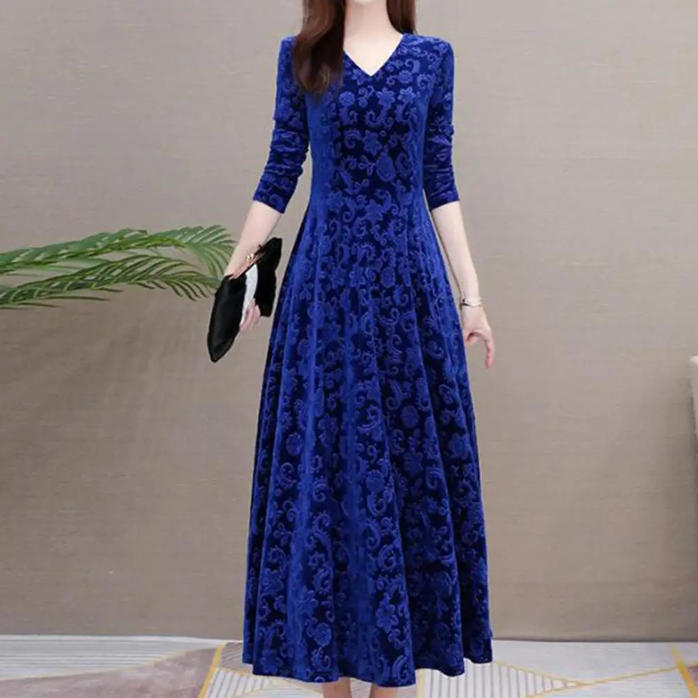 Chic Ankle-Length Velvet Vintage Women Maxi Dress Unique Pattern Slim Pleated Bodycon Prom Dress Swing Large Hem Evening Dress