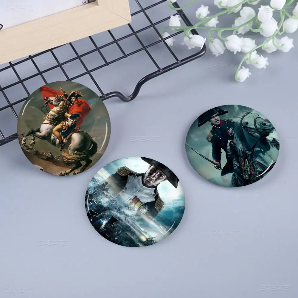 Napoleon Bonaparte art Round Button Pins Slogan Creative Brooches Backpack Clothes Decoration Fashion Cartoon Jewelry Gifts