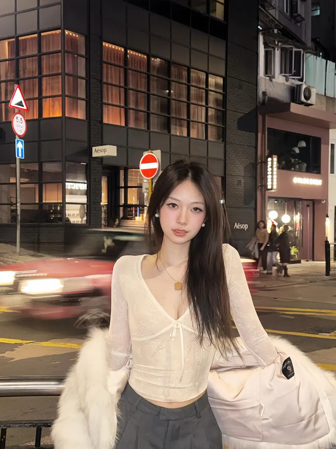 

Американский стиль: Сексуальная и дерзкая женская футболка с V-образным вырезом и узлом, длинный рукав, осенне-зимний топ Pure Desire