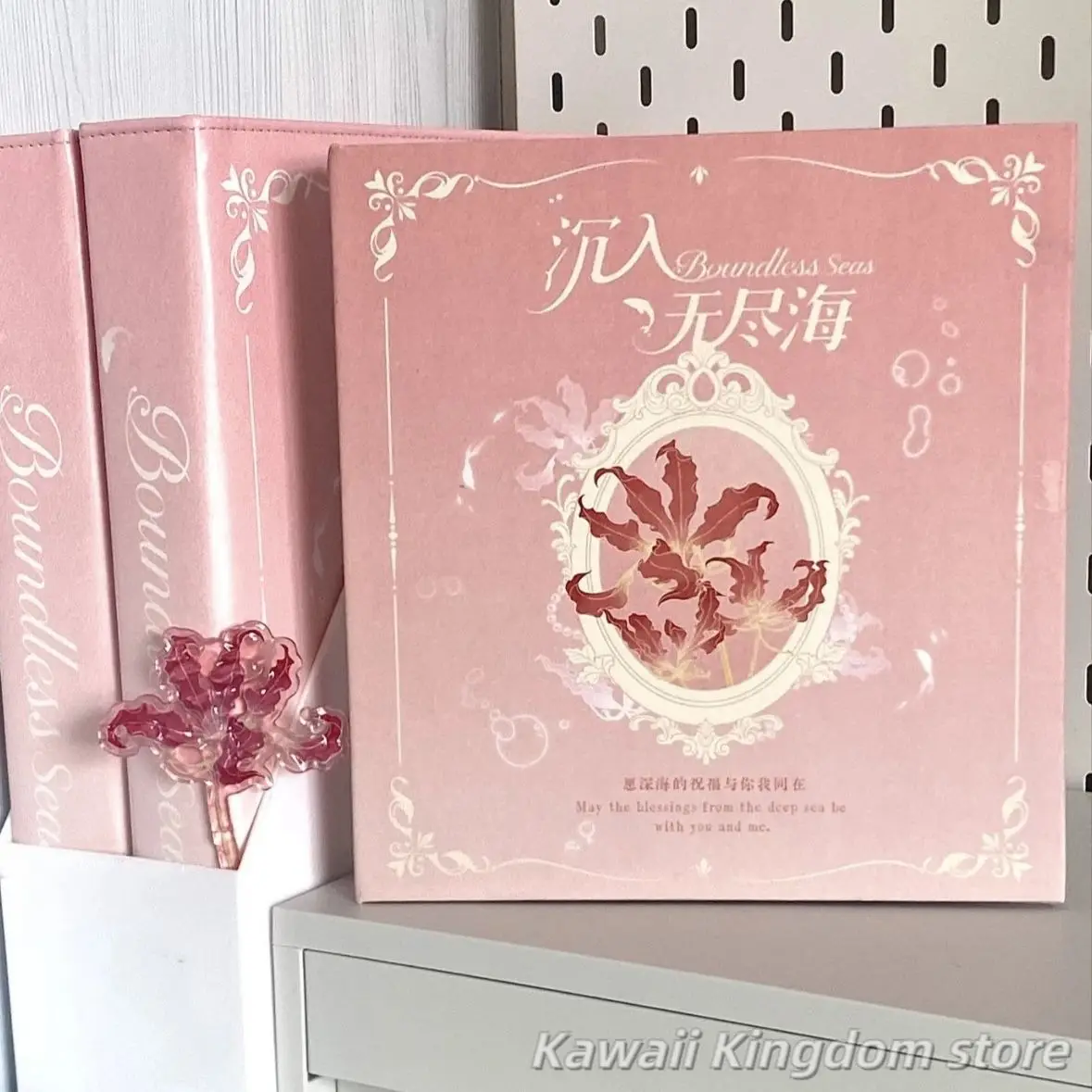 ラブアンドディープスペース ラファエル 極限の海に溺れる アニメコスプレ ルーズリーフA5カードアルバム収納 四方格子ブック