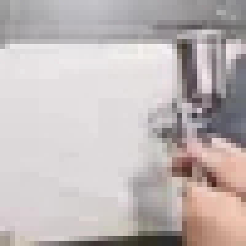 Pneumatic paint sprayer W71 side pot 400ml caliber 1.8