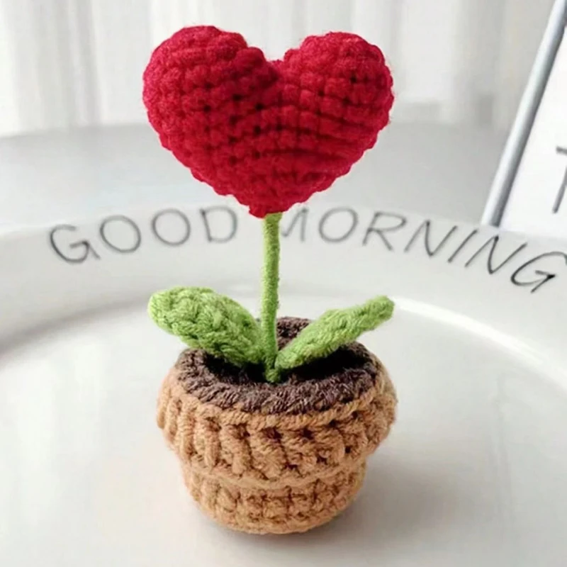 Handgefertigter gestrickter Blumentopf, rote herzförmige gefälschte Topfpflanze, Weihnachten, Valentinstag, Muttertagsgeschenk, Heim-Tischdekoration