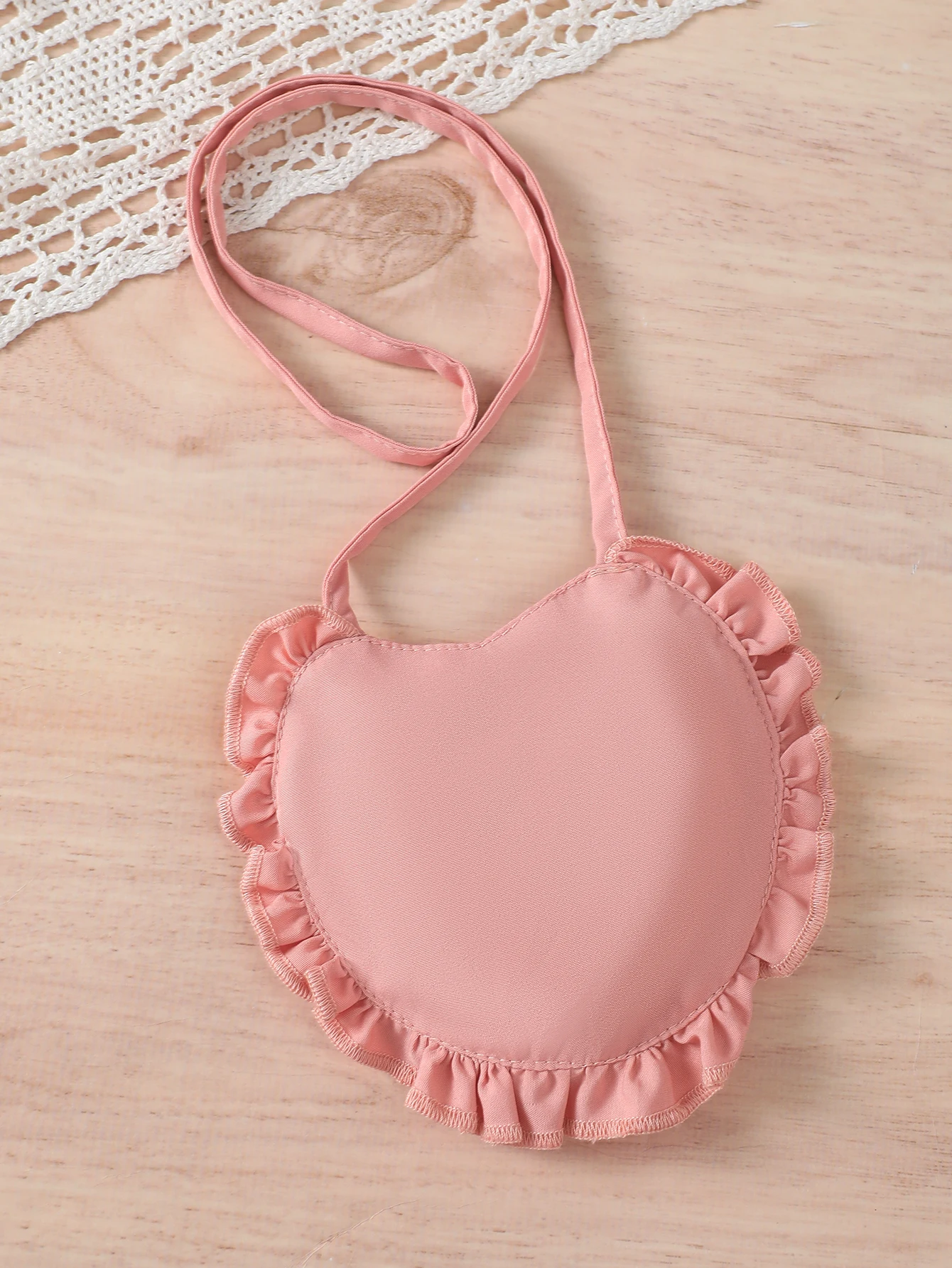 فستان شبكي مطرز بالزهور للفتيات الصغيرات مع ربطة عنق وتصميم حزام، مناسب للربيع والصيف عند مقترن بحقيبة