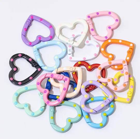 Metal Heart Spring Clasp Openable Love Shaped Carabiner Keychain Clips Hook Jewelry Buckles Connector Lobster Clasp Accessories