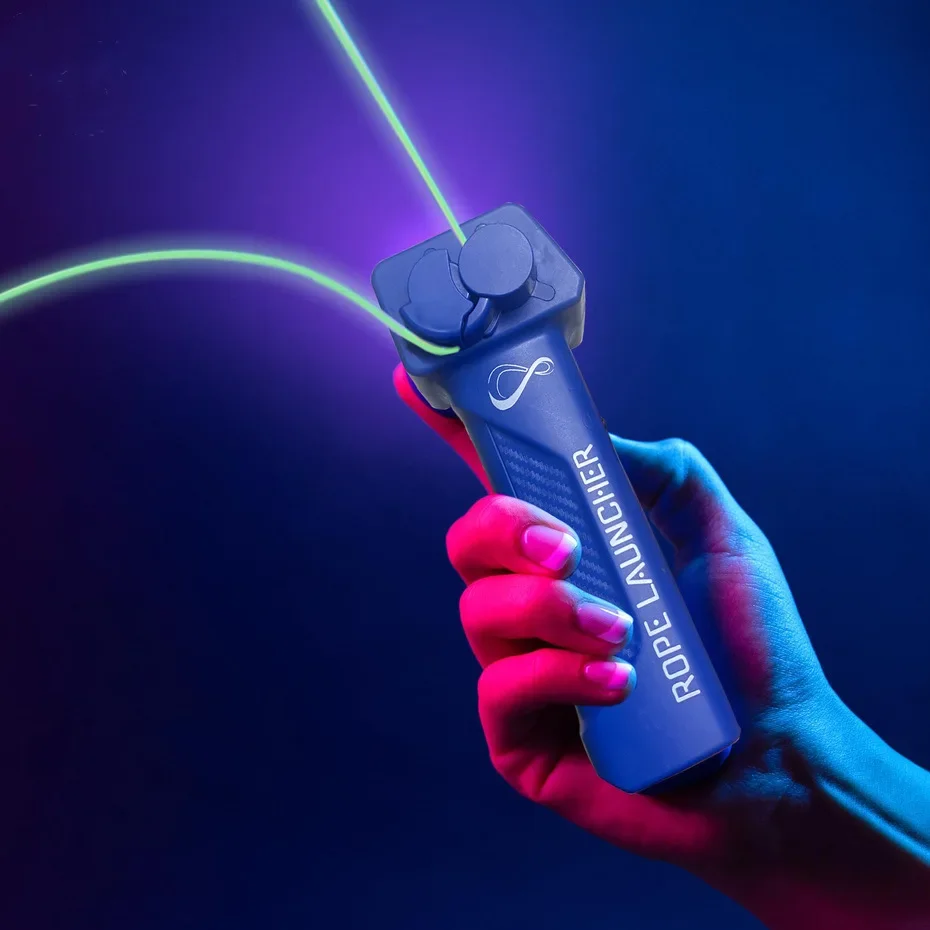 Glow-in-the-dark Rope Launcher Handheld Can Adjust The Speed of The Rope Propulsion Novelty Stress Relieving Toys
