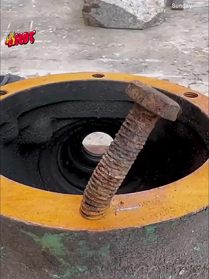 Broken Screw Extractor Reverse Drill Bit Damaged Bolt Remover Universal Stripped Screw Removal Tool