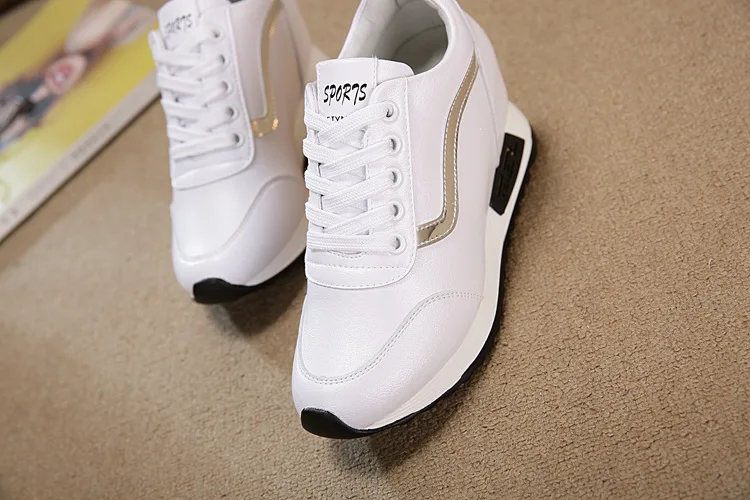 Innere Erhöhung Damenschuhe Einkaufs zentrum weiße Schuhe 2023 Frühling und Herbst neue Hang Ferse Freizeit Tourismus Sportschuhe für Frauen