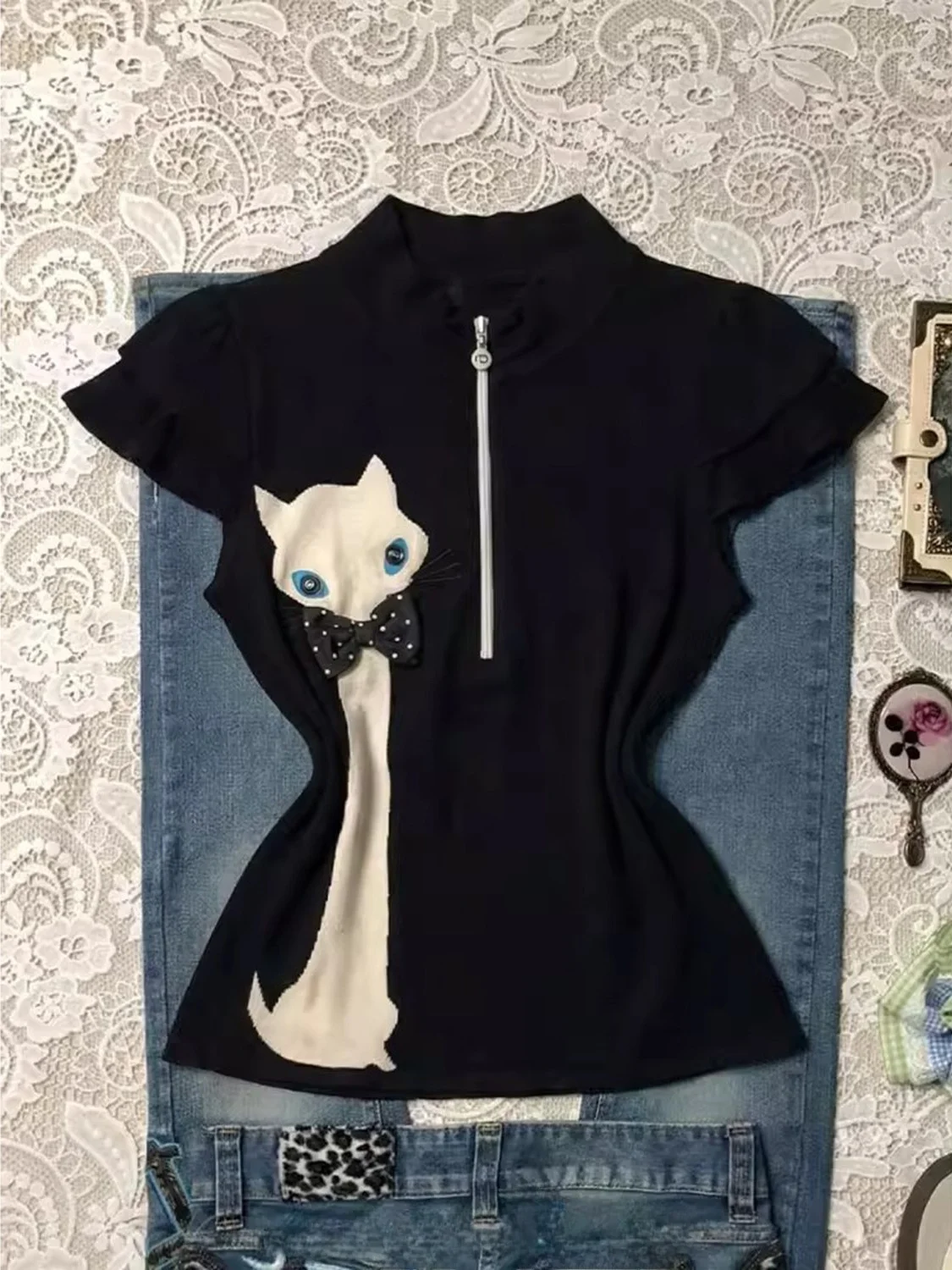 

Sweet Cool Spicy Girl Cartoon Print Half High Collar Short Sleeve T-Shirt Women's Slimming Design Summer Top Fashionable Casu...