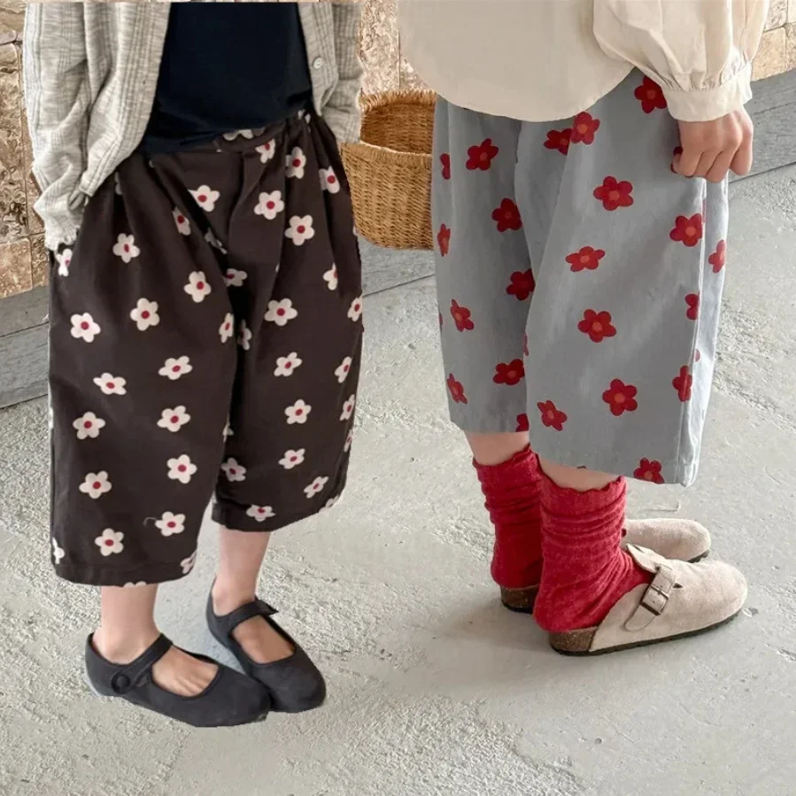 

2025 New Kids Casual Loose Harem Pants with Flowers Prints for 1-7 Years Comfortable Wear Boys Calf-Length Pants Girls Trousers