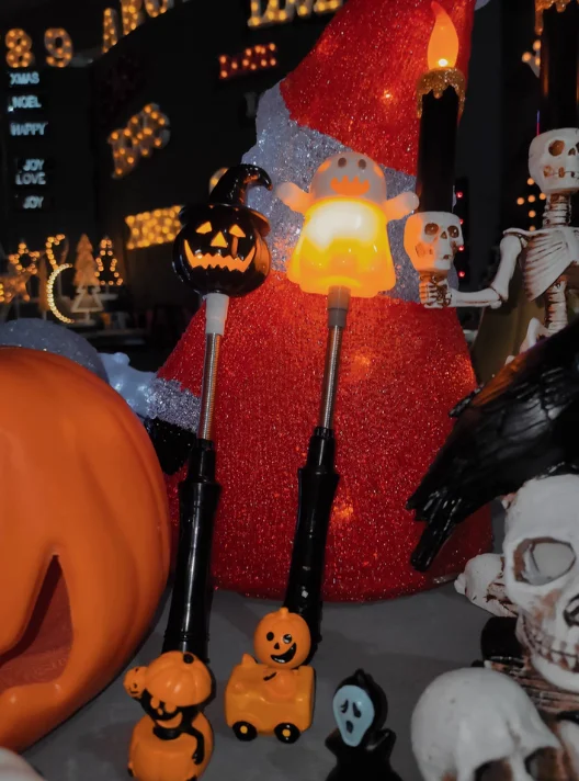 

Halloween Pumpkin Lanterns Glowing Hand Cranked Sticks Decorative Props Ghost Children'S Gifts Bar Party Scene Decoration