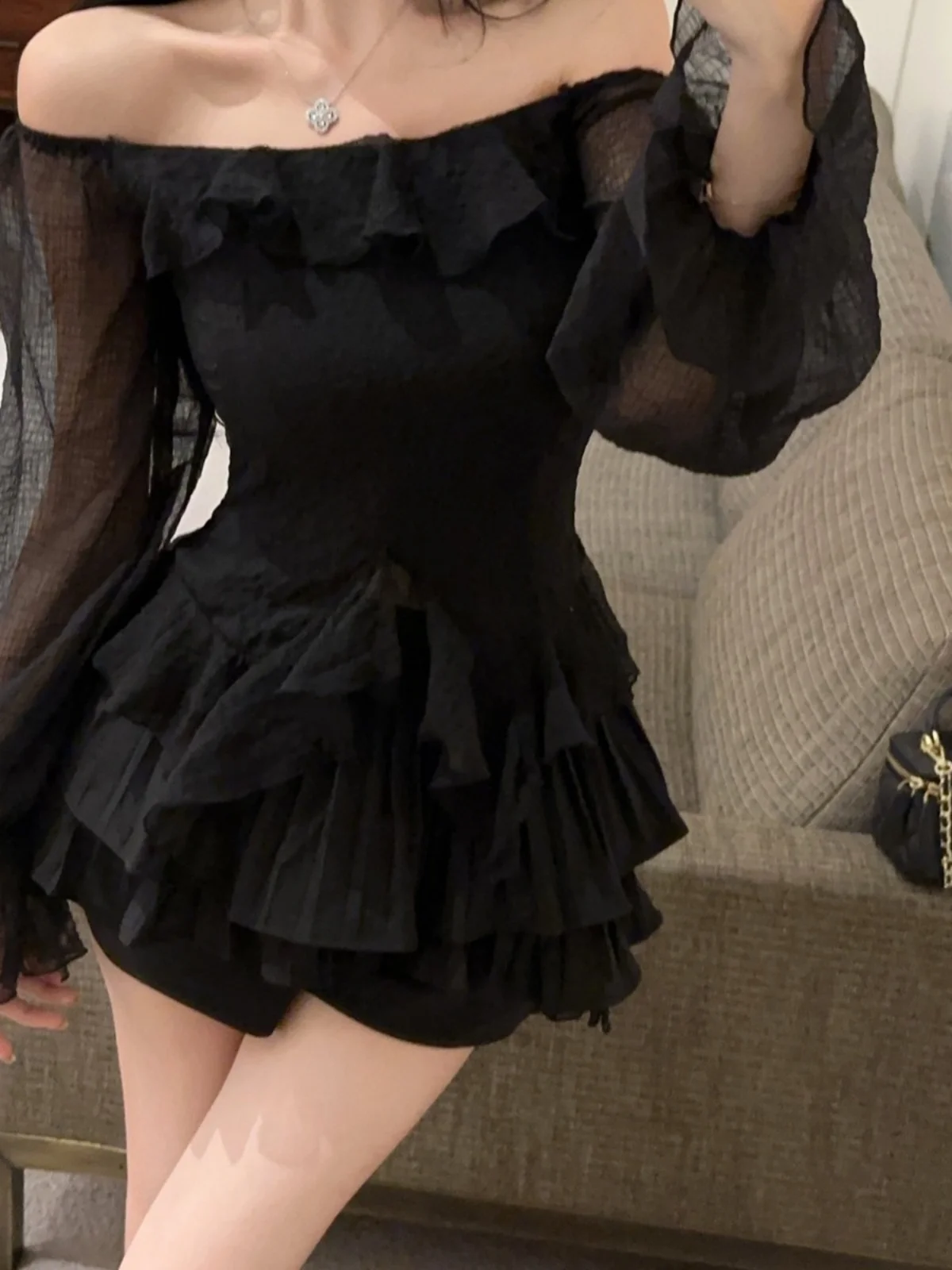 

Sweet Princ Two-Piece Set Women's Sexy One-oulder Lantern Sve Ruffle Hem Top + Pleated Skirt Faionable Ensemble