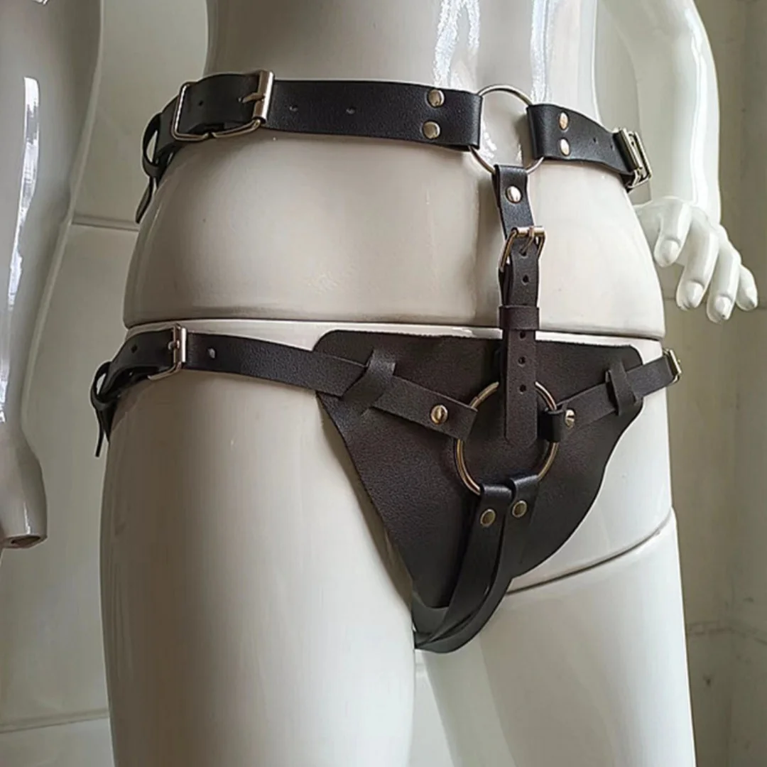 Women Leather Harness Dildo Strapon Belt Strap On Adult Sex Toys For Woman Couples Sex Products Punk Gothic Bdsm Bondage Panties