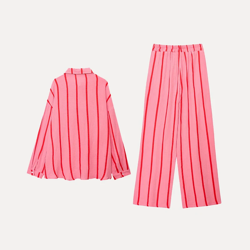 طقم نسائي صيفي جديد لعام 2025، قميص فضفاض مخطط من القطن الفقاعي مع بنطلون واسع الساق، تصميم عصري بأكمام طويلة وياقة بولو وأزرار