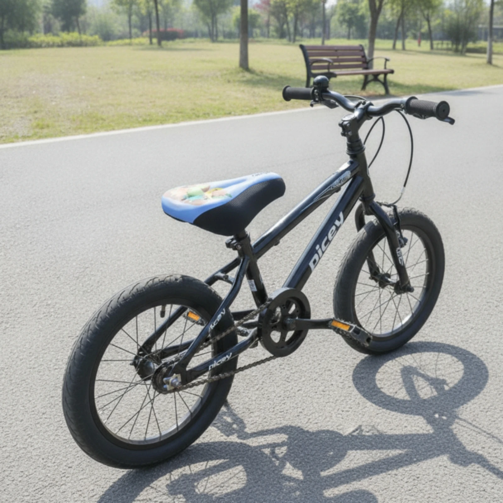 Teardrop Seat Cover Thick Cycle Seat Cover with Cushion Accessory Contoured Padded for Children, Balance Bikes view 3