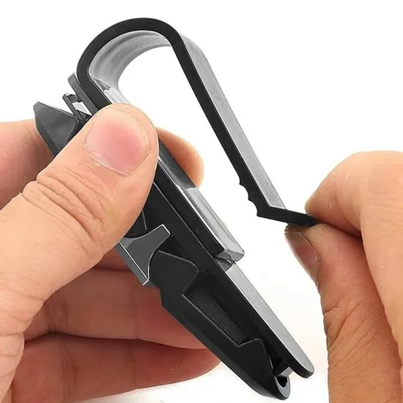 

Car Sunglasses And Card Holder Clip,360° Rotatable Sun Visor Organizer, Durable Black ABS Plastic For Safe Storage