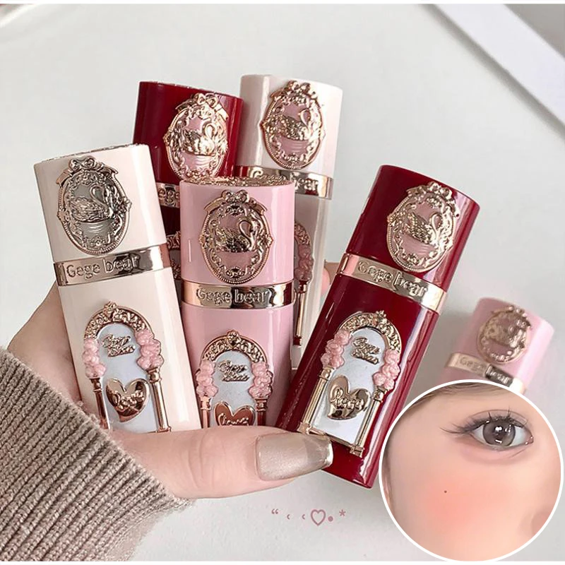 Vloeibare Blusher Kleur Gezichtsmake-up Matte Twee-in-één Vloeibare Blush Moisturizer Langdurige schoonheid Uitbreidt contracten Wangcosmetica uit