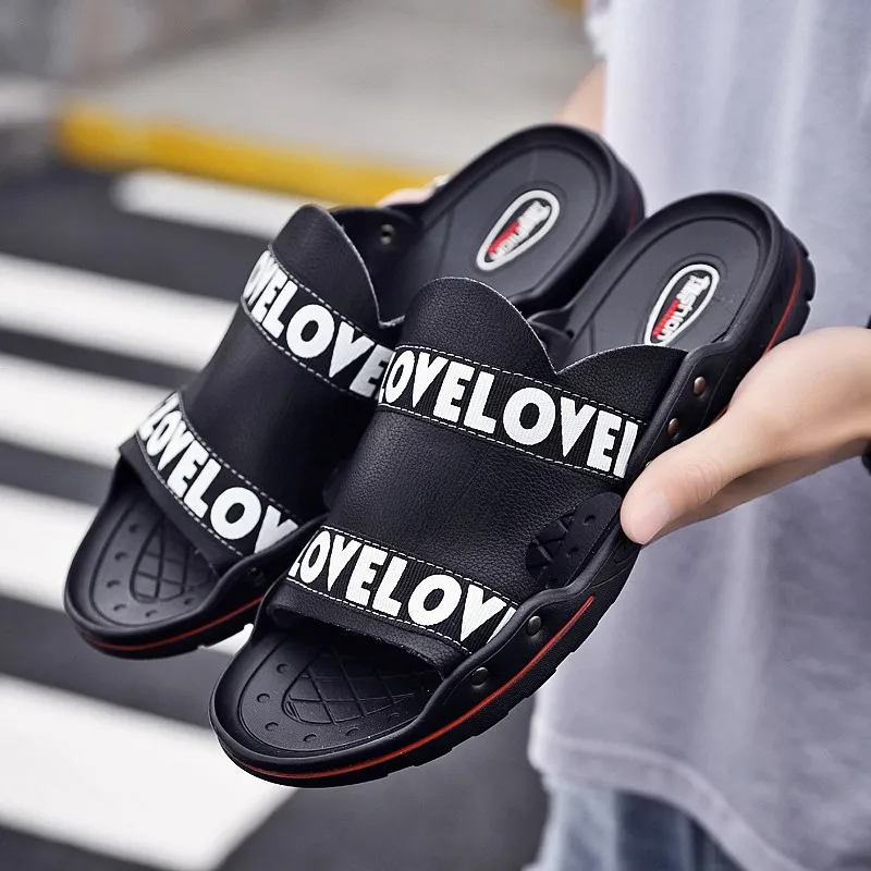

Men Shoes Lightweight Foot Cover Slippers Summer Supple Shoes Outdoor Non Slip Beach Sandals High Quality Fashion Flip-Flops