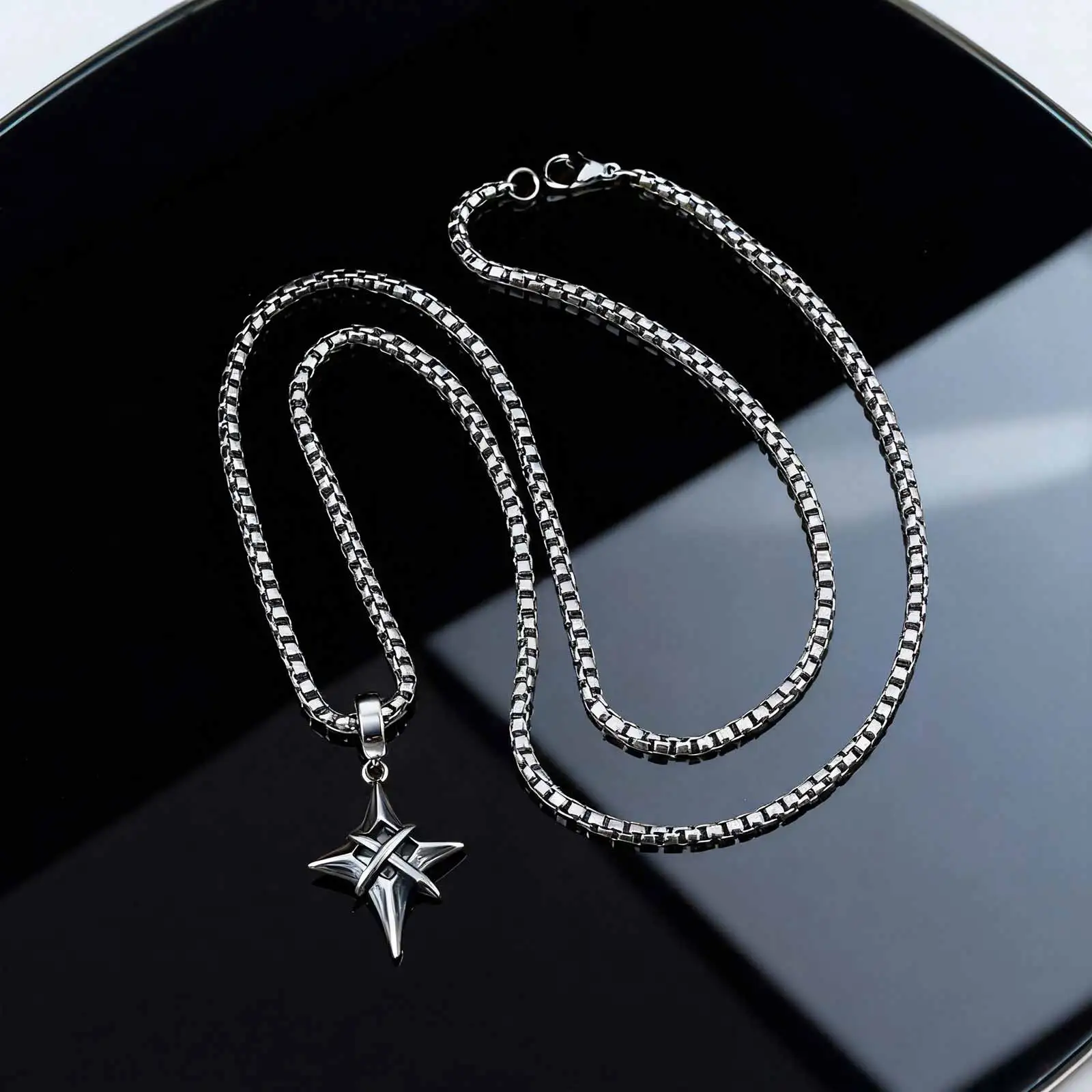 Minimalistische Mode Schwarz Zirkon Stern Kreuz Anhänger Edelstahl Halskette für Männer, Punk Hip Hop Schmuck Geschenke – Detail 7