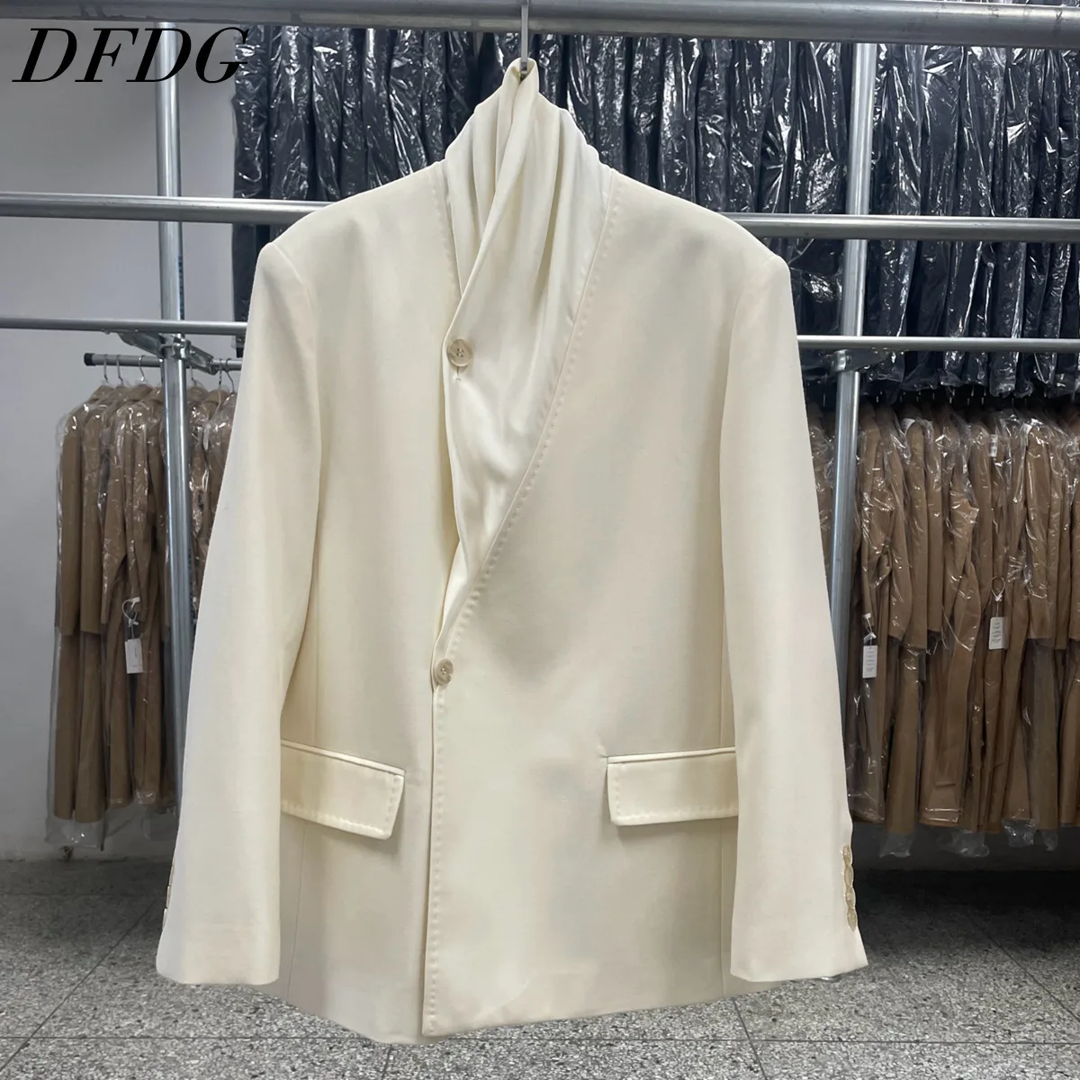 

DFDG Irregular Collar Single-button Design, Pure Color, 2025 Spring New Style, High-quality Single-piece Women's Suit