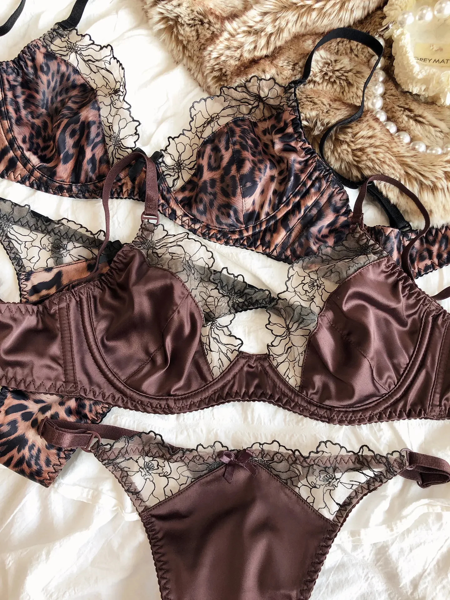 sexy-lace-cutout-leopard-print-lingerie-ultra-thin-push-up-soft-underwire-bra-set-with-thong-panties-for-women