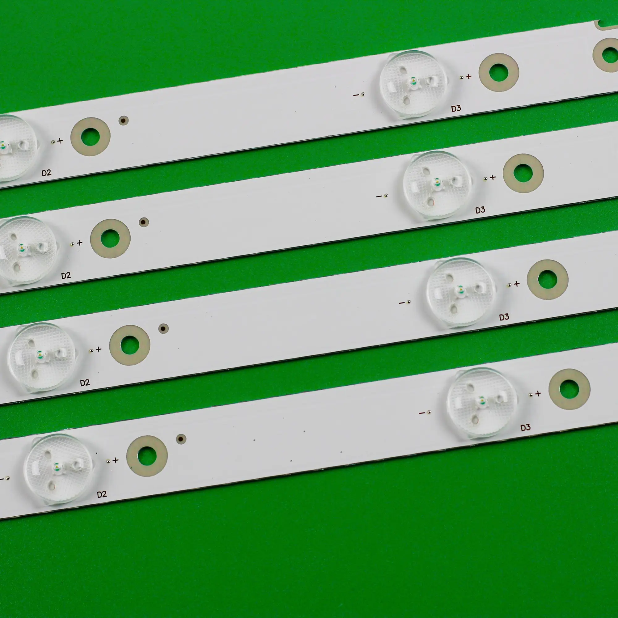 Striscia di retroilluminazione a LED per 43UJ620Y 43UJ6200 CRH-A 4330300105 R74CREV1.0 CRHA 4330300104 L74CREV1.0 TH-43fx580c 43l3650 SK43L71A-V01