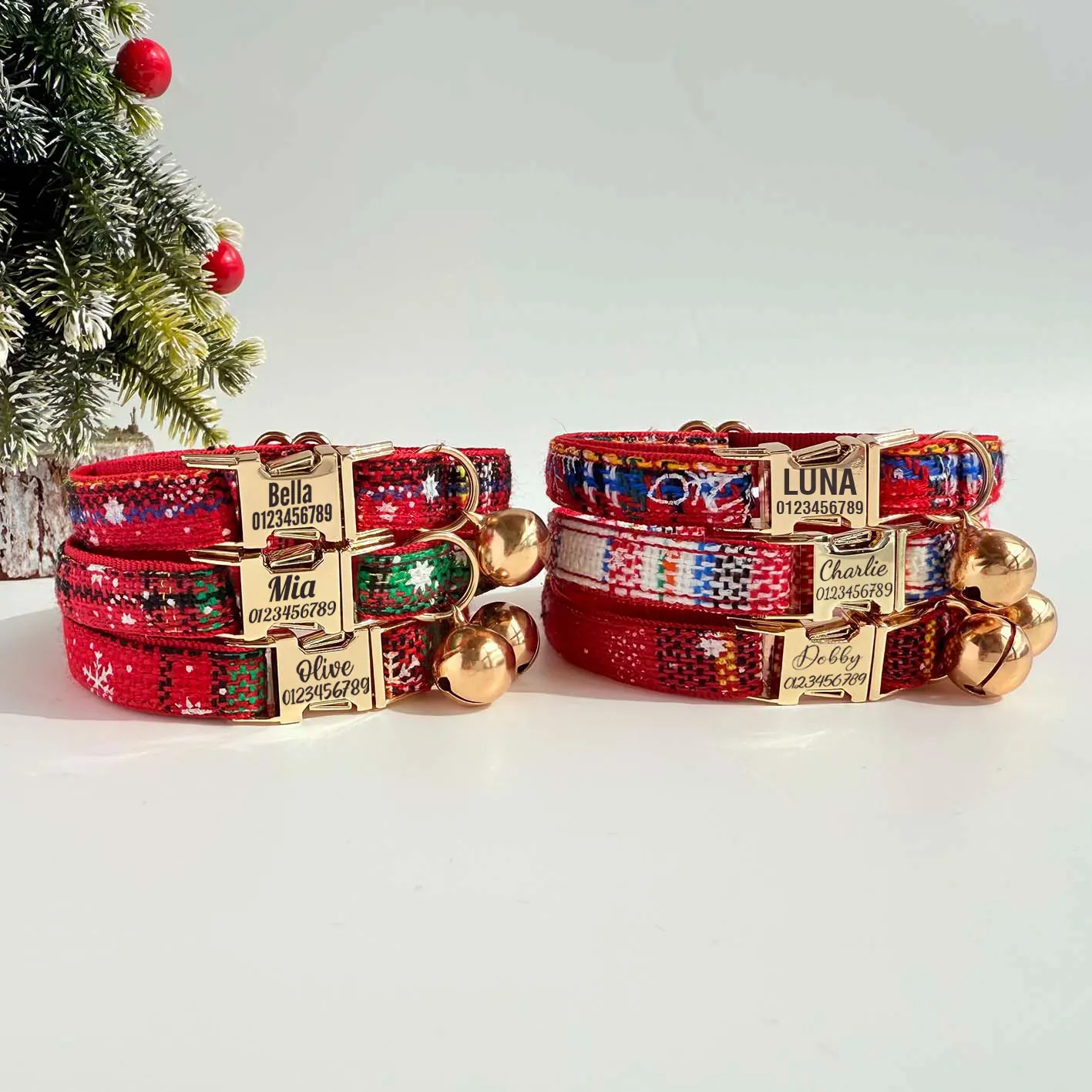 

Personalized Jacquard Weave Christmas Cat Collar with Bell Free Pearl Red and Green Kitten Collar Holiday Party Pet Gift