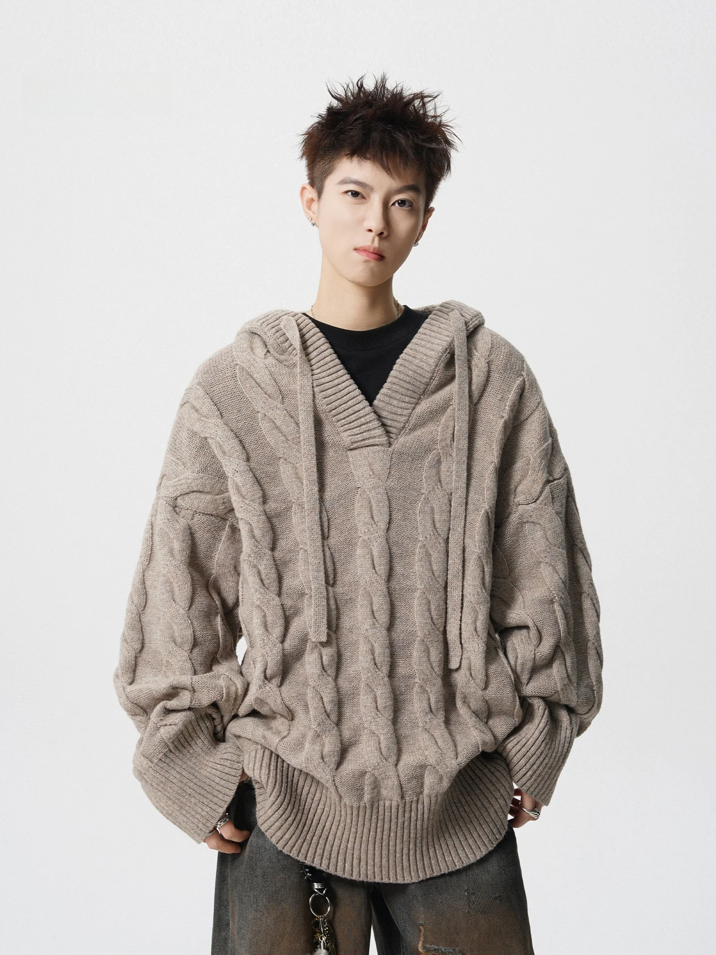 

Thiened V-Ne Men's Knitted Sweater Autumn Winter Casual Hooded Twisted Woolen Top Soft Polyester Fiber Comfortable Loose Fit