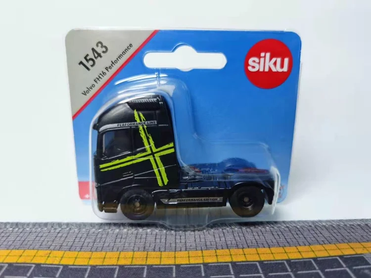 Volvo 1543 Tractor Trailer Children\'s Simulation Alloy Engineering Vehicle Model Toy 6cm Length Around