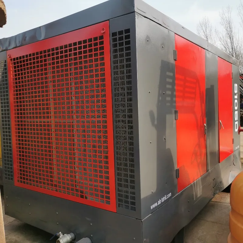 【Industrial】8bar / 10bar Low / Medium Pressure Four Wheels Diesel Portable Screw Air Compressor