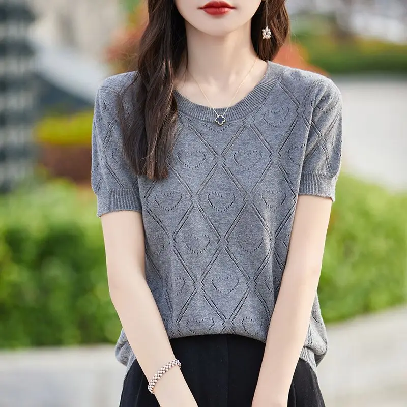 

New Summer Women's Solid Colors O-Neck Short Sleeve Loose Love Hollow Out Knitted Pullovers Fashion Casual Commute Tops