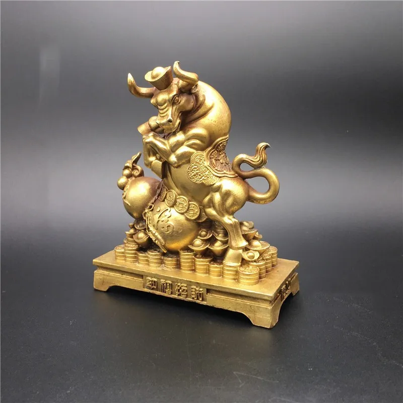 Cow Statue Golden Bull Decorative Sculpture Brass Feng Shui Lucky Animal Statue Home Office Desktop Decor Crafts