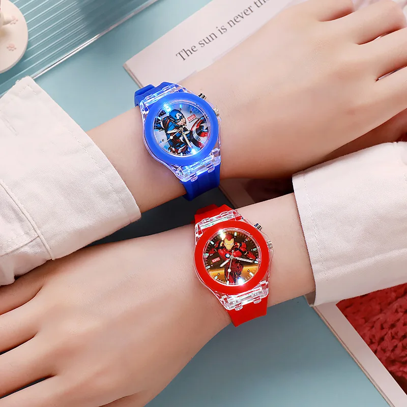 Disney Mickey dzieci oglądają dziewczęce kolorowe źródło światła silikonowe Elsa Hello Kitty Kids Watch chłopięce prezent na nadgarstek Relogio