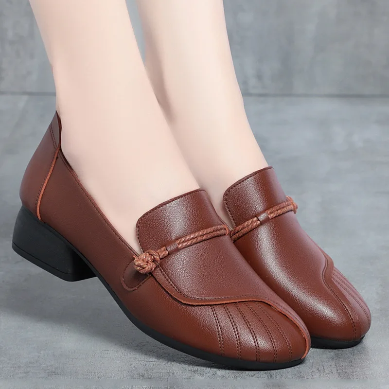 Women Soft Leather Mid Heels Shoes 2024 Fall New Anti-slip Mom's Shoes Comfortable Casual Soft Bottom Loafers Grace Simple