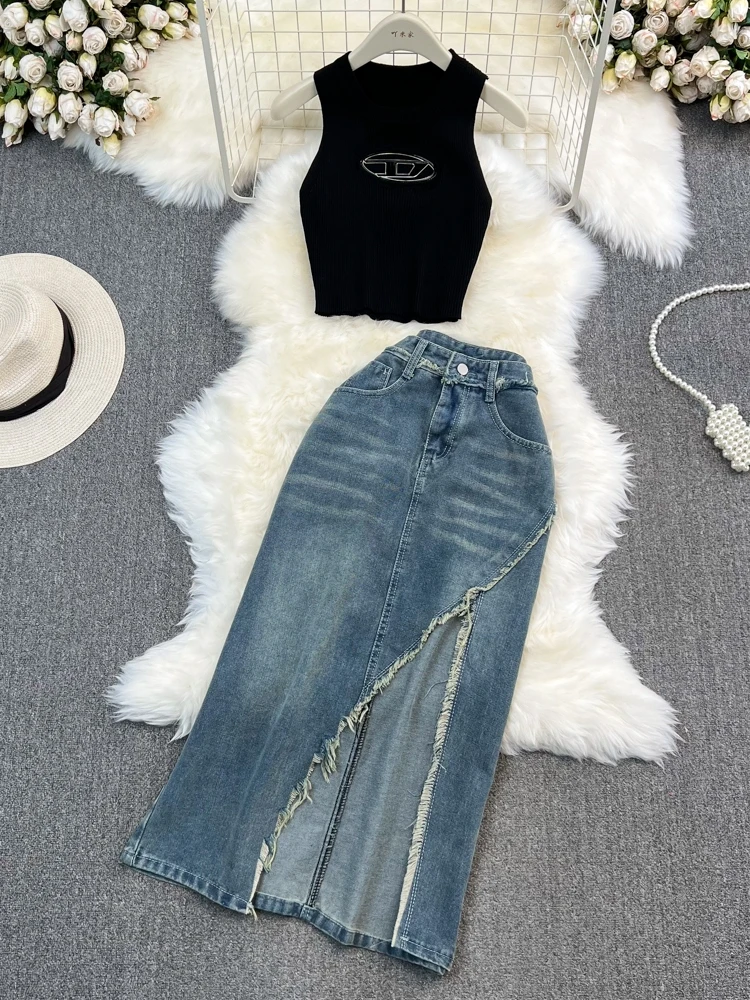 

Faionable oulder-baring High-waist Midi Slit Denim Skirt And Slim Fit Vest Two-piece Set for Young Women Summer 2023 Poly...