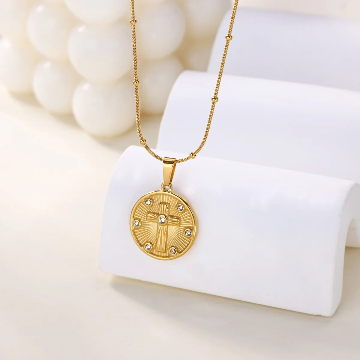 Zircon Christian Cross Pendant Necklace For Women Men 18K Gold Plated Stainless Steel Round Nameplated Necklace Religion Jewelry