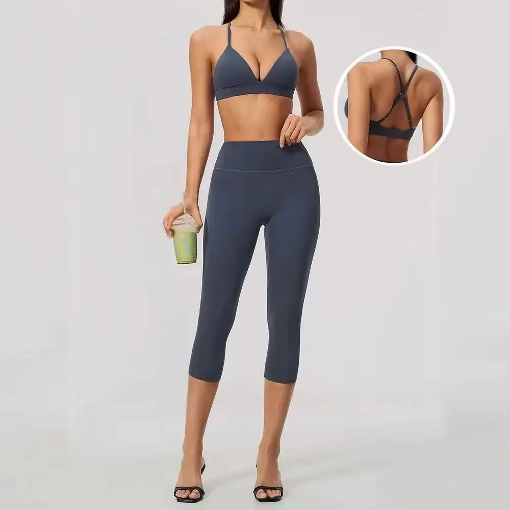2PCS Women's Yoga Set Fitness Suit Running Workout Gym Clothing Outfits Sportswear Tracksuit V Neck Cross Back Bra Capri Pants