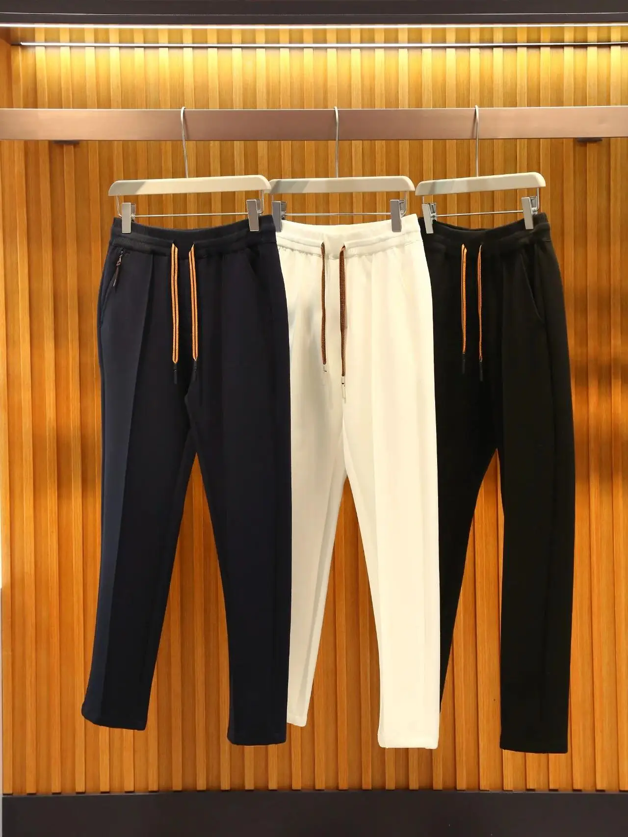 

Высококачественные двухцветные мужские повседневные брюки из воздушного слоя, удобные эластичные однотонные универсальные осенне-зимние прямые брюки...