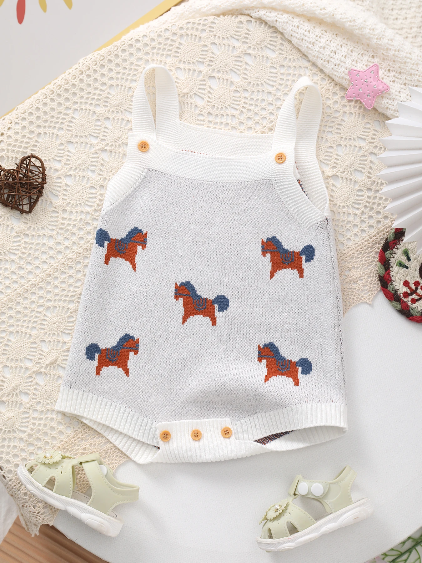 

Новый осенний вязаный комбинезон-ромпер 2026 года для младенцев и малышей с мультяшным пони, повседневный наряд для ползания