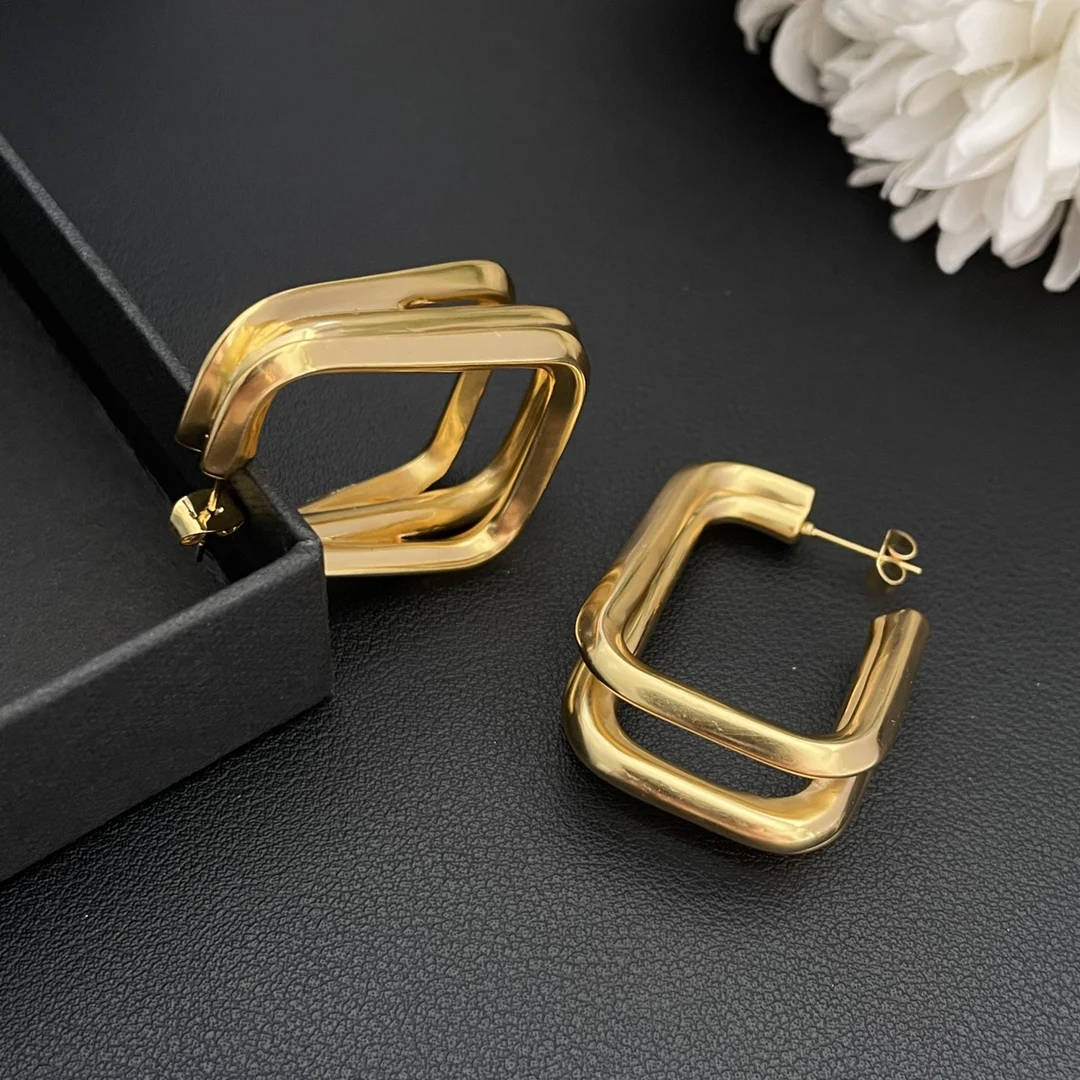 

High fashion temperament, personality, niche, exquisite and simple retro geometric earrings