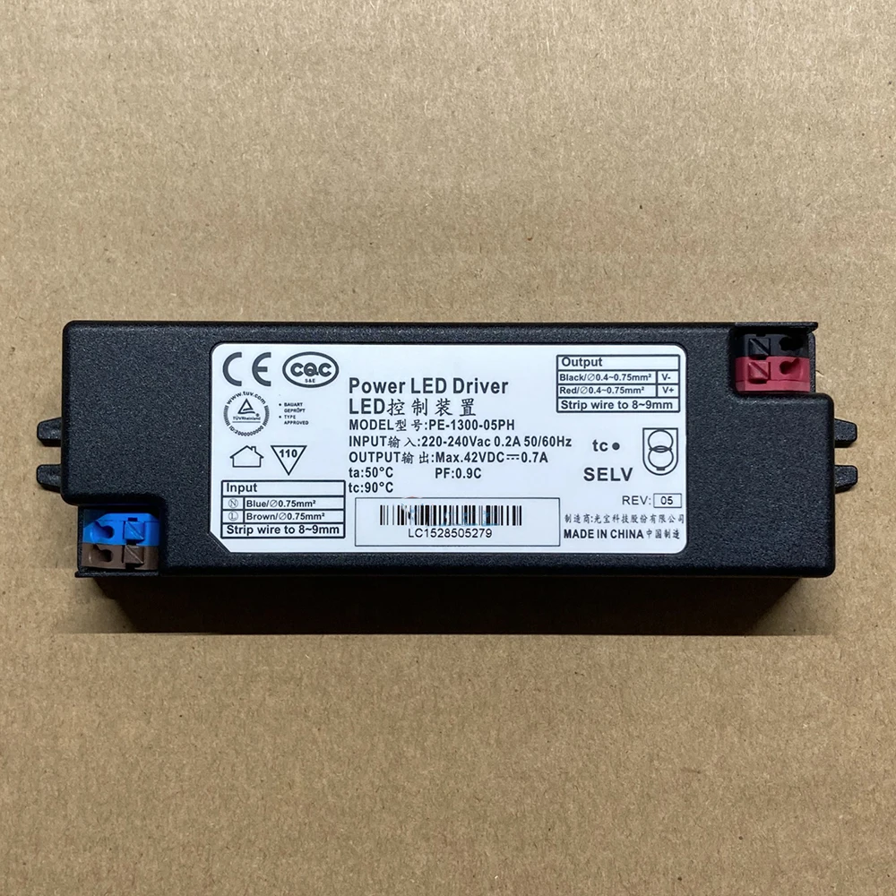 Power LED Driver PE-1300-05PH 42V0.7A LED control device PE 1300 05PH