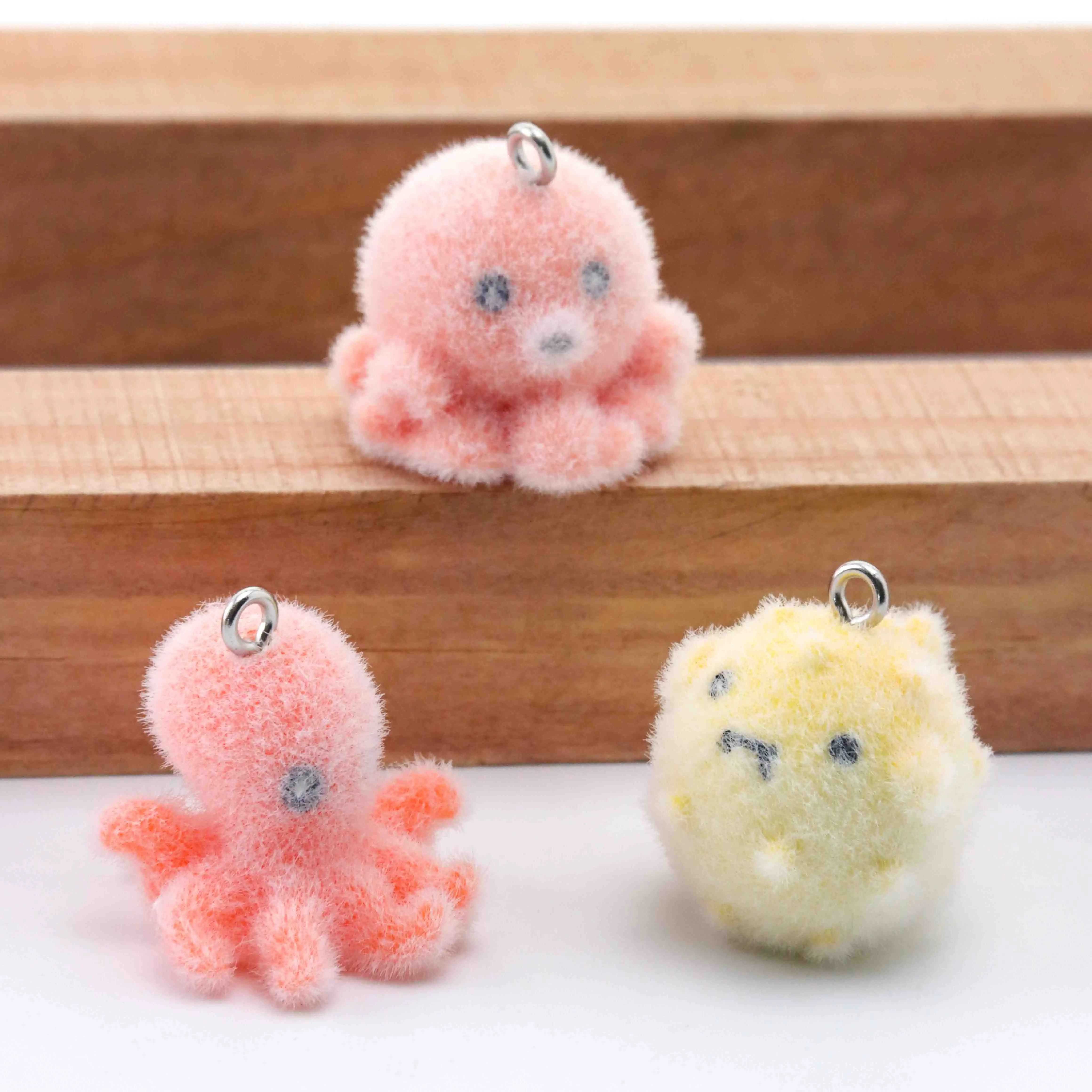

10pcs Resin Flocking Octopus Charms Dolphin Animal Pendant for Diy Keychain Bag Car Necklace Pendant Accessories Material