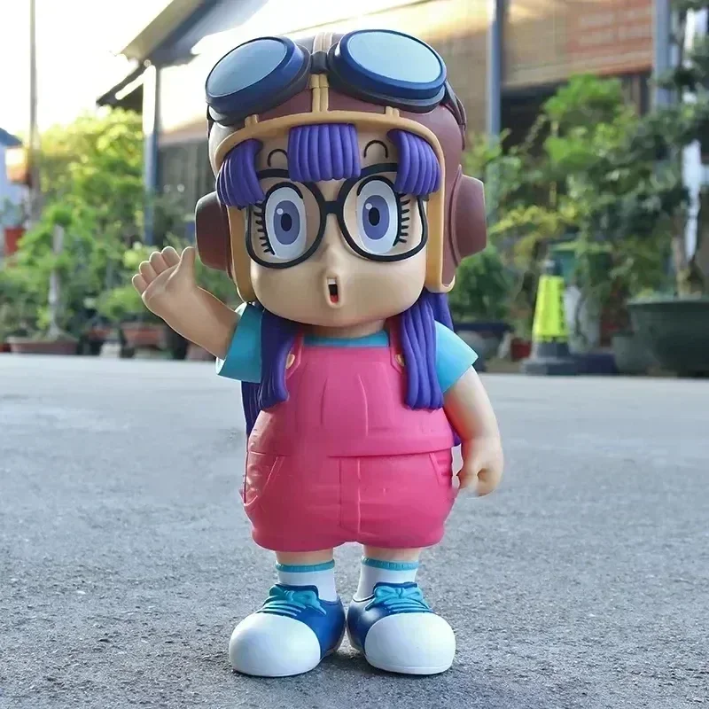 20-40cm Aral Dr. Slump Figurine Anime The King The Universe Figure Pvc Statue Figures Model Home Decor Toy Doll Surprise Gift