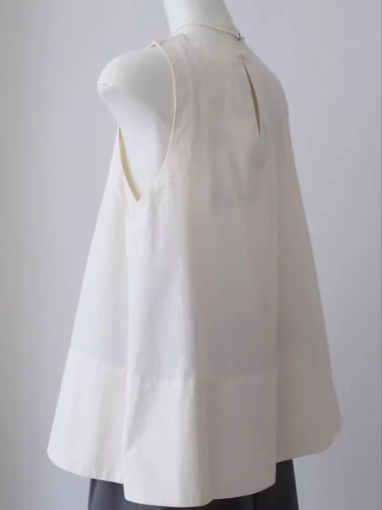 Elegant Design Loose Age-Defying Sleeveless Vest Top Summer Minimalist Korean Style Versatile Slimming Shirt for Women