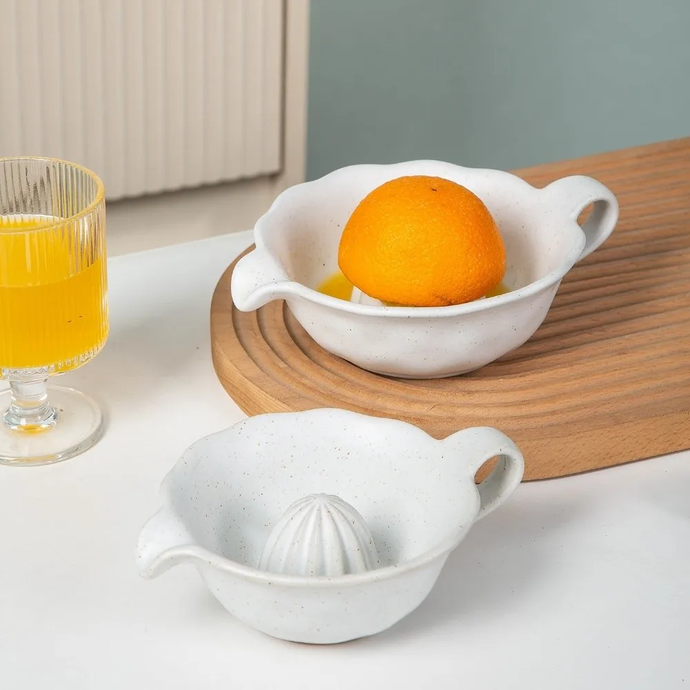 Useful Ceramic Citrus Juicer Easy-Rinse Integrated Pour Lip Citrus Reamer Bowl Manual Press Loop Grip Fruit Juicer Kitchen