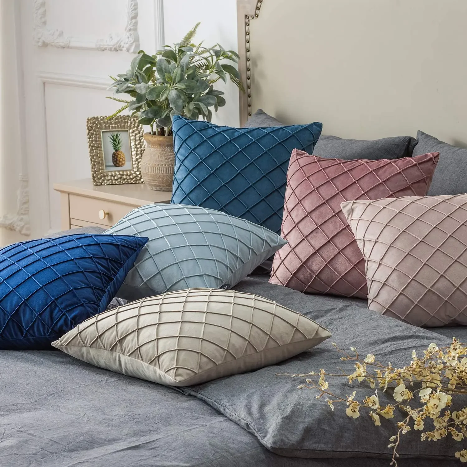 Pillow Cover Solid Velvet Embroidered Checkered Pillowcase A Light Luxury Velvet Sofa Cushion Cover