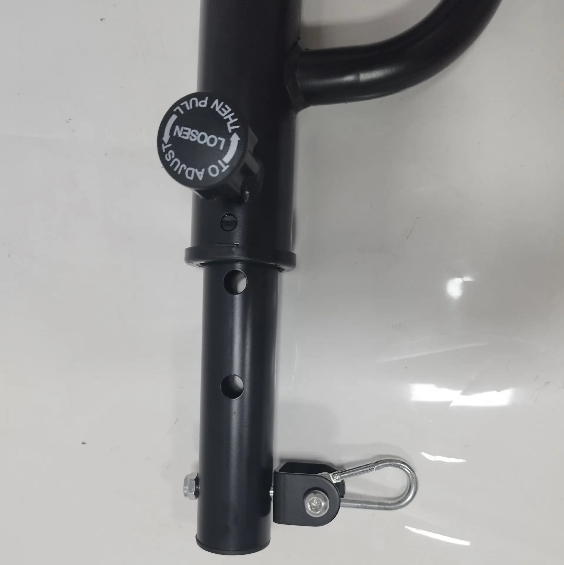 Men's Boxing Sanda Muay Thai Taekwondo Thickened Steel Pipe Adjustable Sandbag Rack Fighting Wall Mount