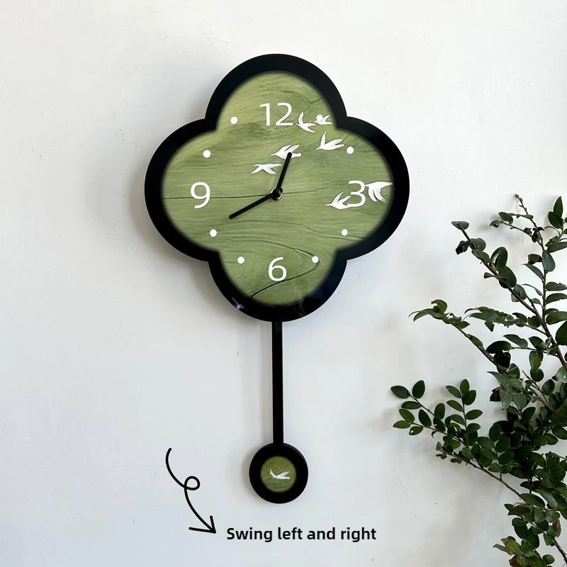 

Swinging Green Leaf Retro Wall Clock, Simple New Wall-mounted Creative Home Clock Decoration for Living Room