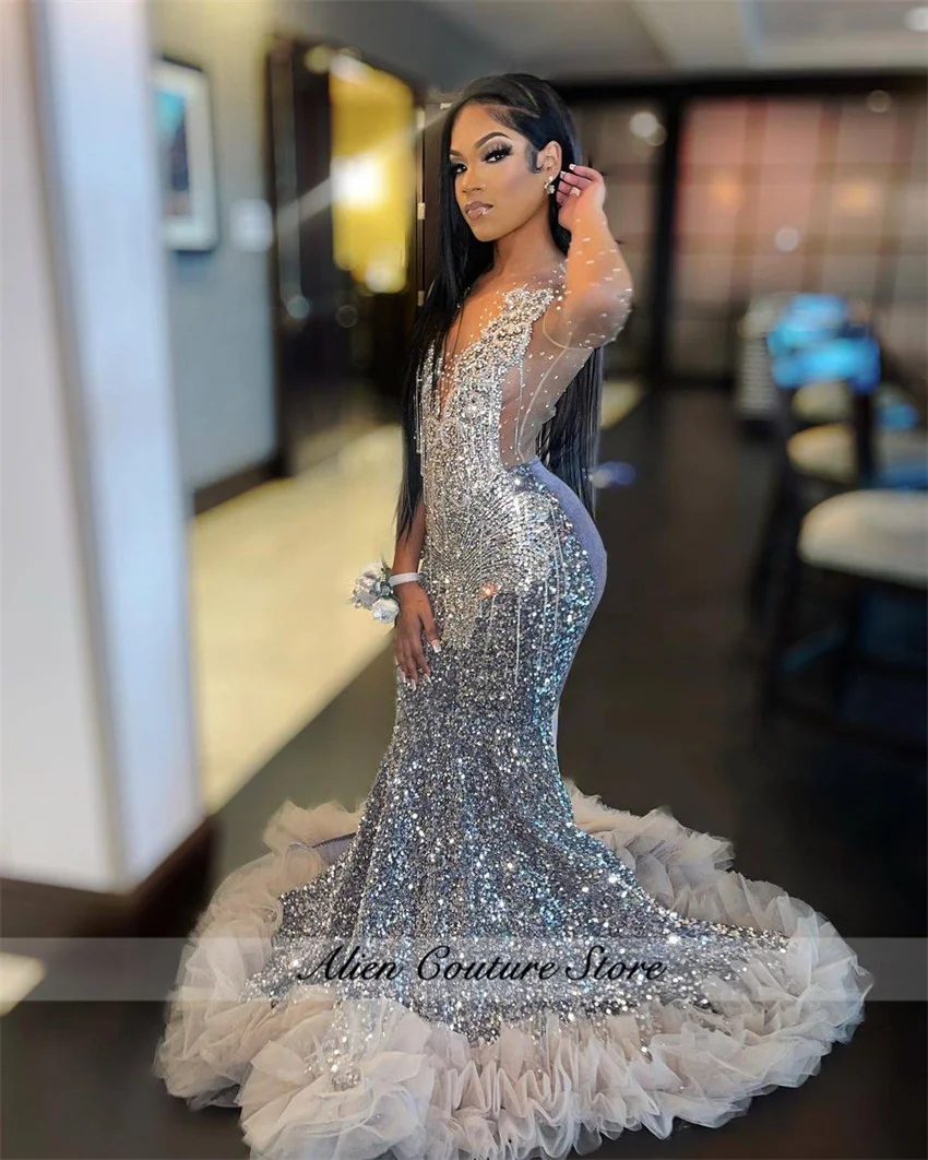 Silver Diamonds Prom Dresses 2025 Beads Rhinestone Crystal Graduation Gown Wedding Reception Party Gown Customized