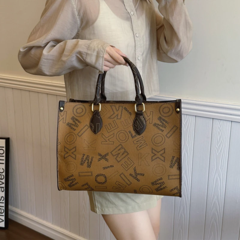 

2025 New Fashionable European and American Retro Handbag Printed with Letters Large Capacity Women's Bag Simple Single Shoulder