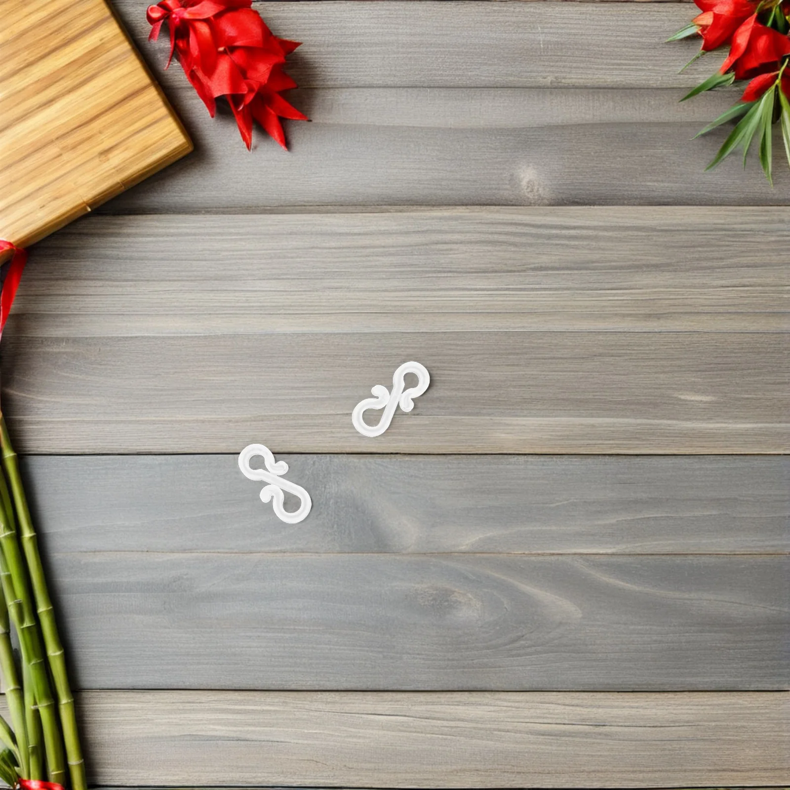 

120Pcs Outdoor String Light Gutter Hooks Plastic S Hooks Clips Hanging Christmas Patio Lights Outdoor Light Gutter Clips